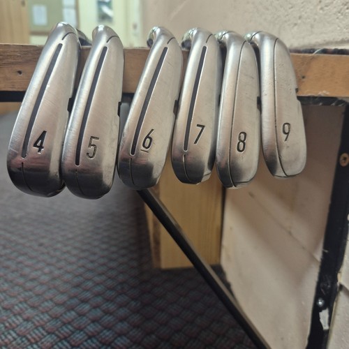 Taylormade iron set 9 - m4,